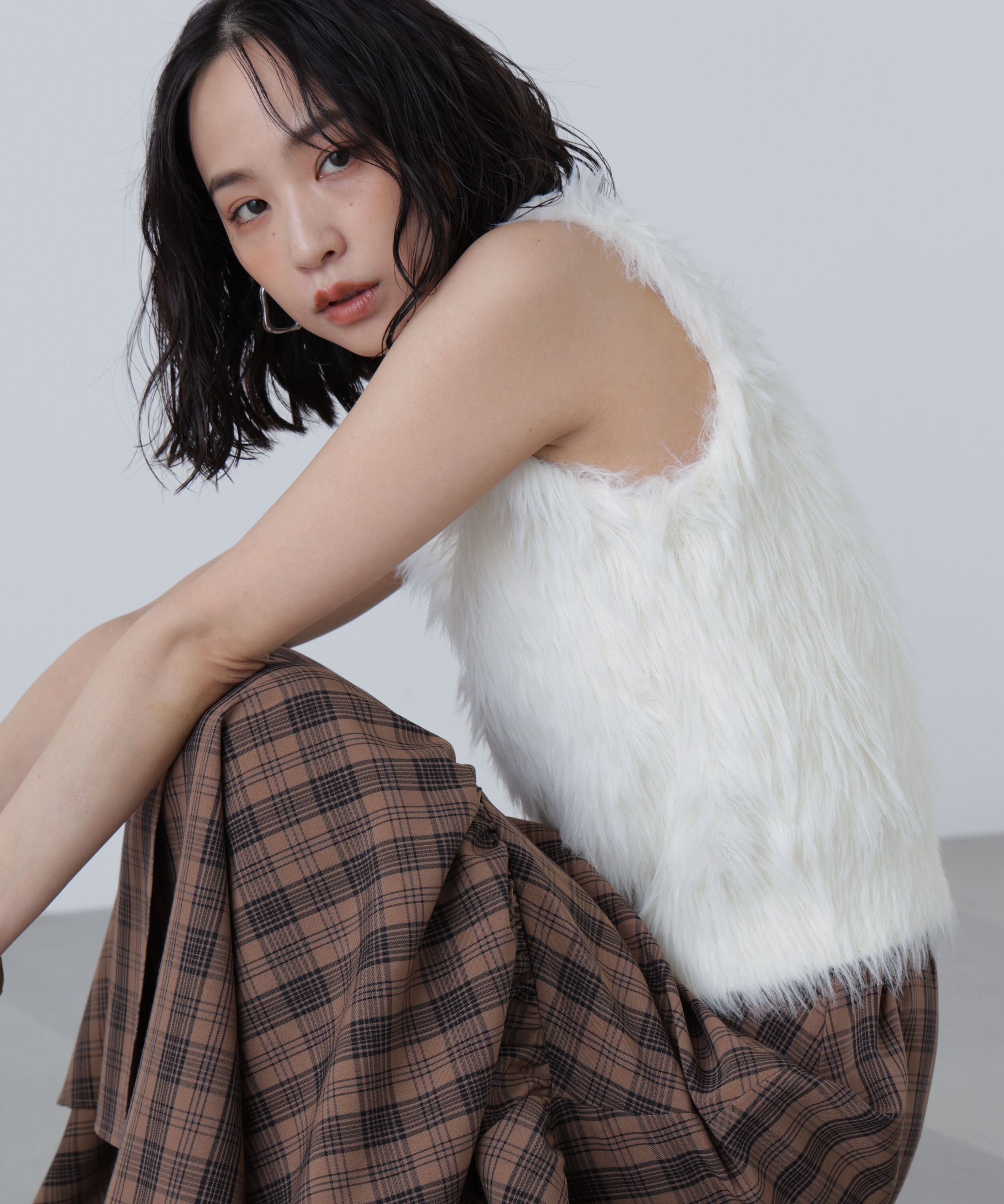  「ロングシャギーノースリニット」|ニット・セーター|オフ白