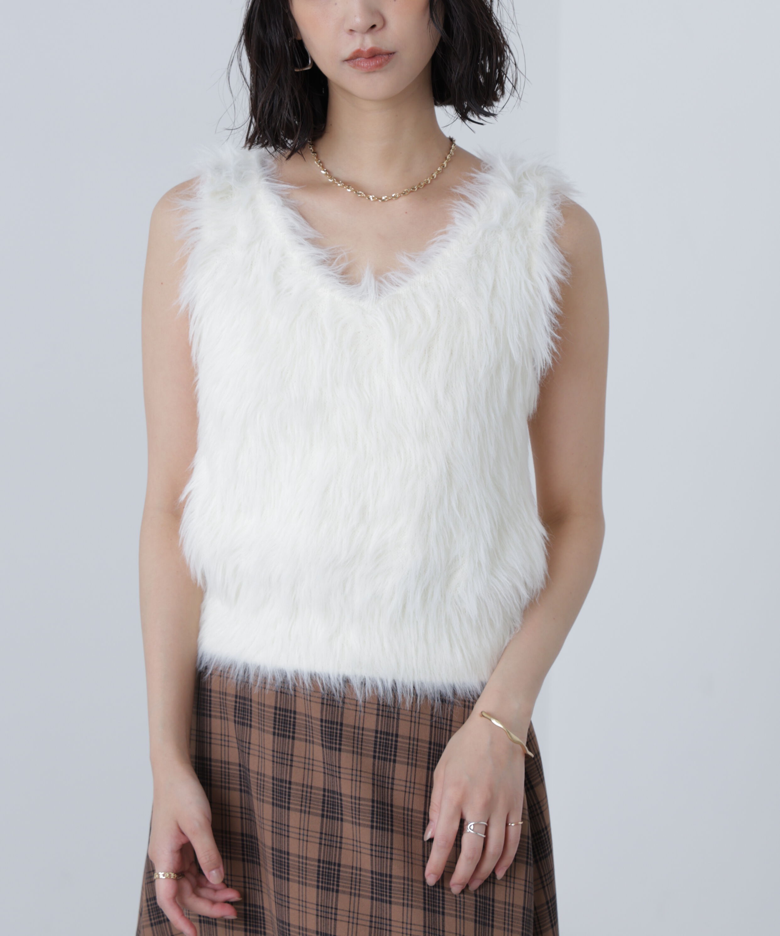  「ロングシャギーノースリニット」|ニット・セーター|