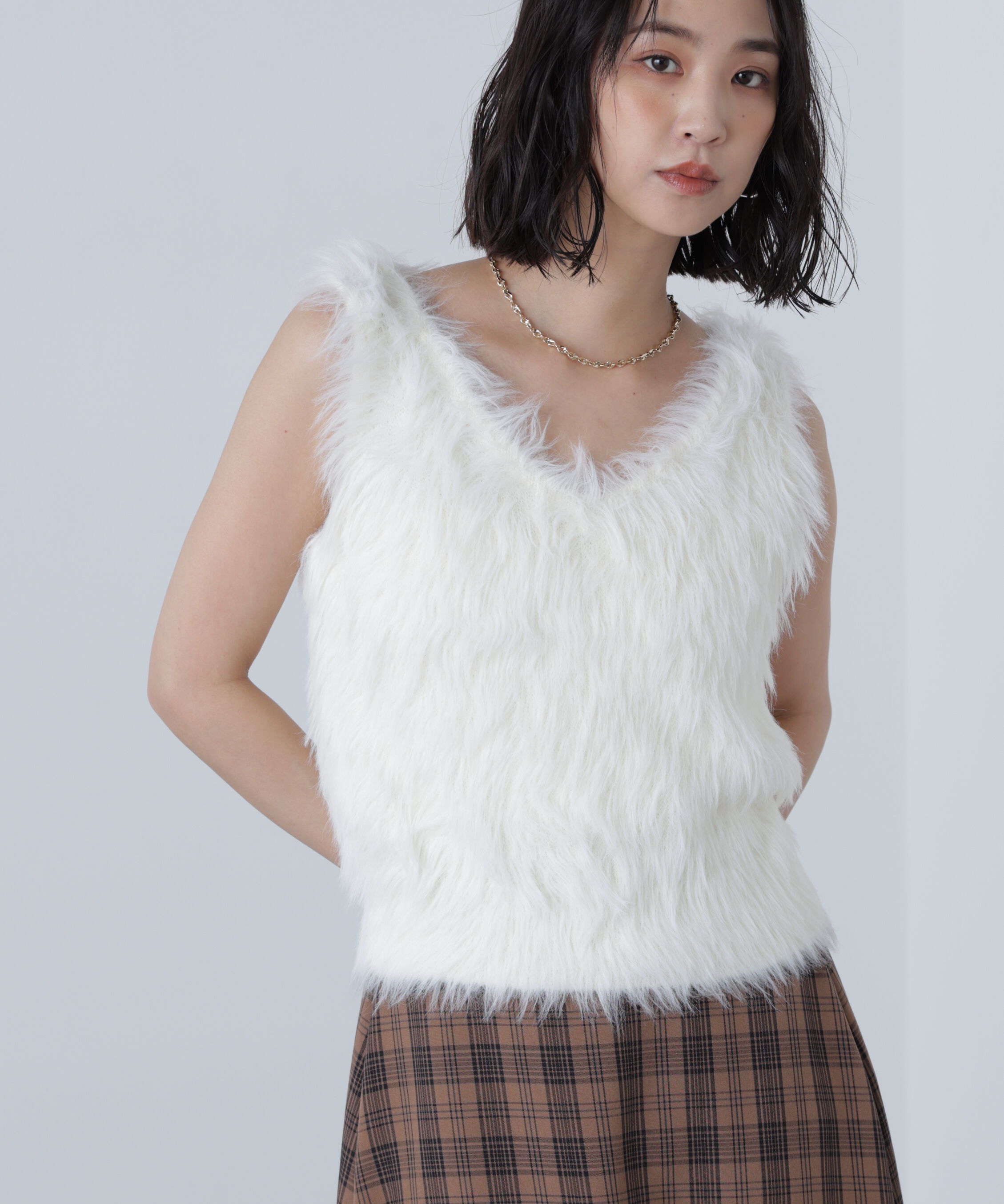  「ロングシャギーノースリニット」|ニット・セーター|