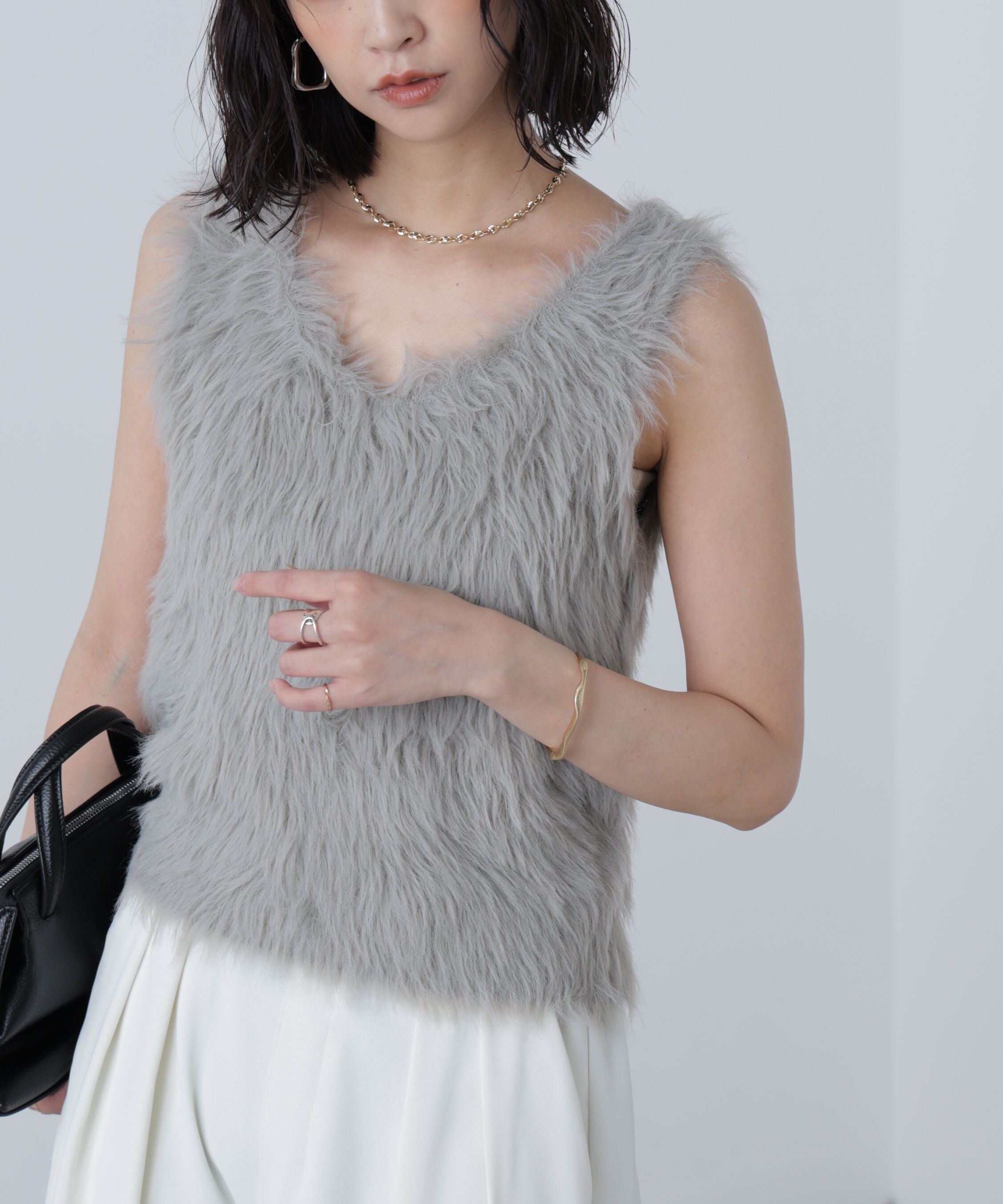  「ロングシャギーノースリニット」|ニット・セーター|