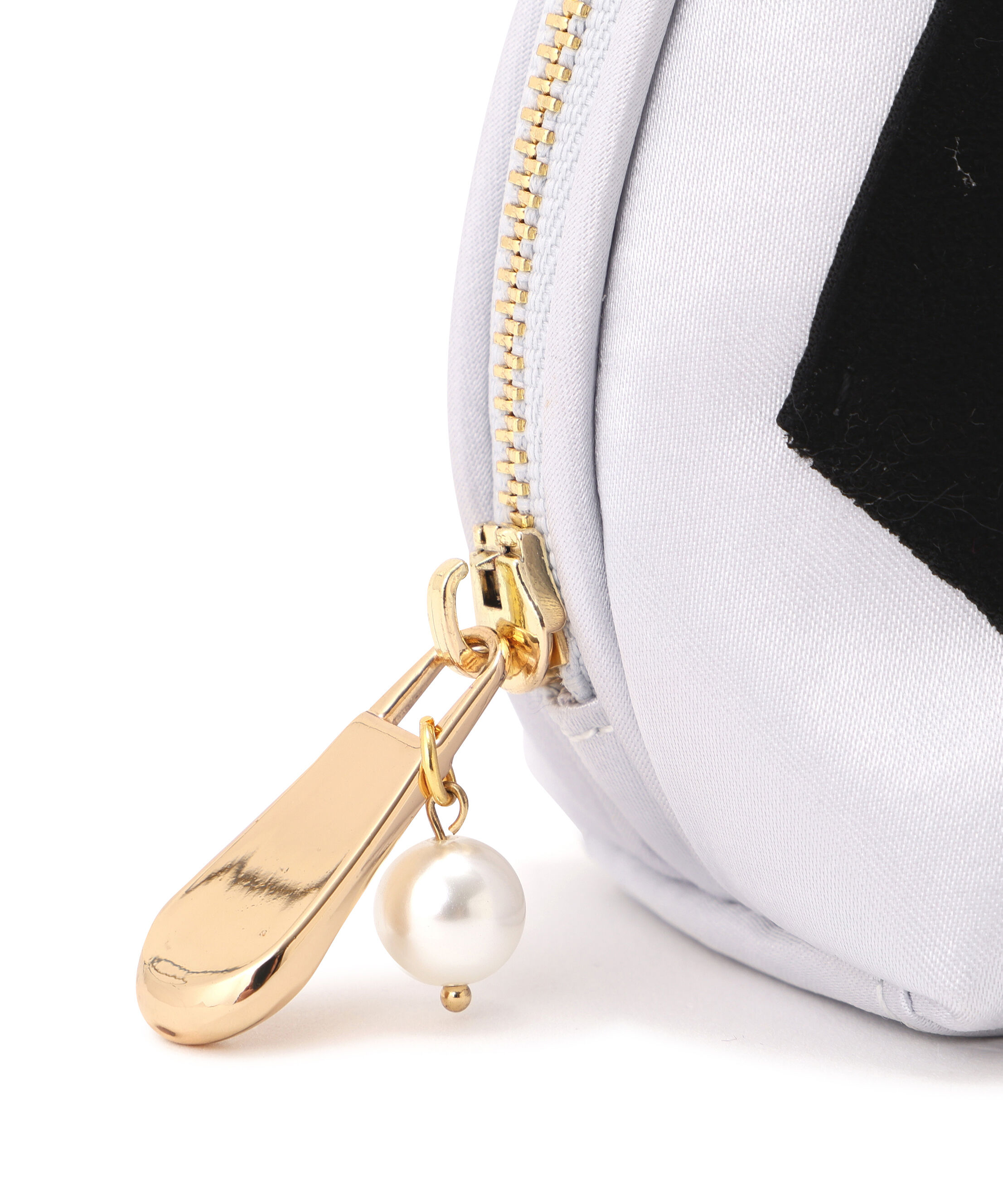  「＜BEARシリーズ＞ベア刺繍ポーチ」|財布|