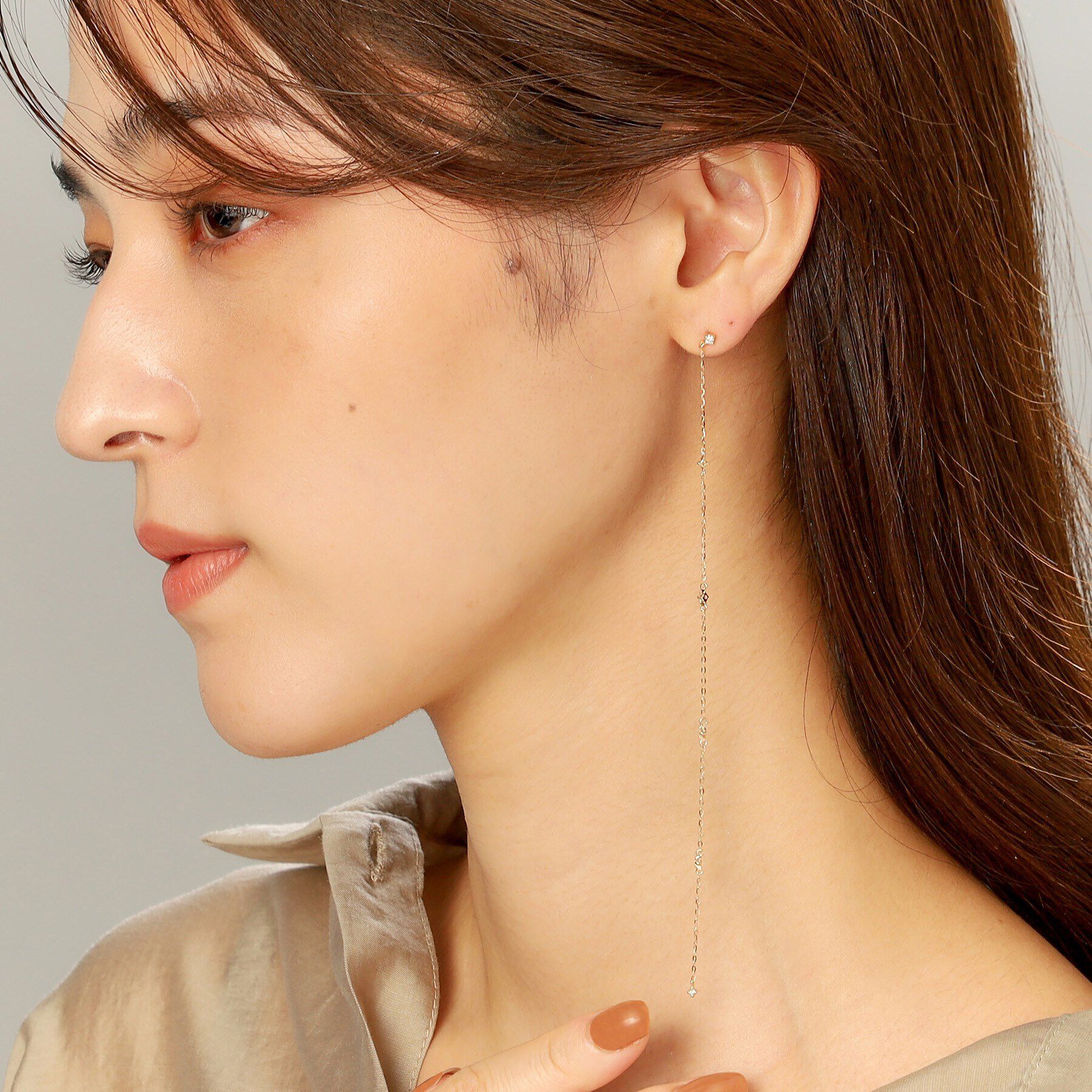 COCOSHNIK「K10ダイヤモンド ステーションロング スタッドピアス（片耳用）」|ピアス|