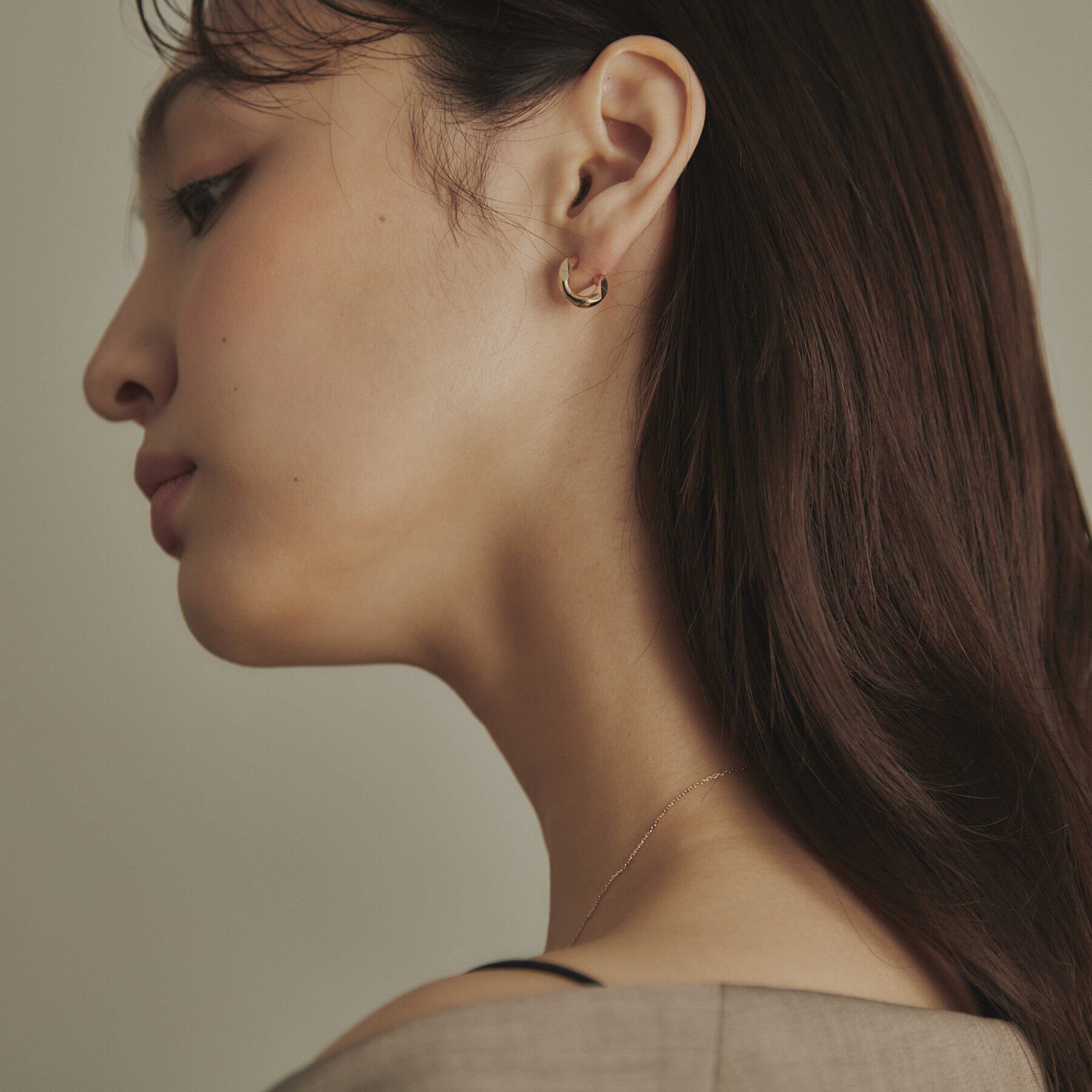 COCOSHNIK「K10キヘイモチーフ スタッドピアス」|ピアス|