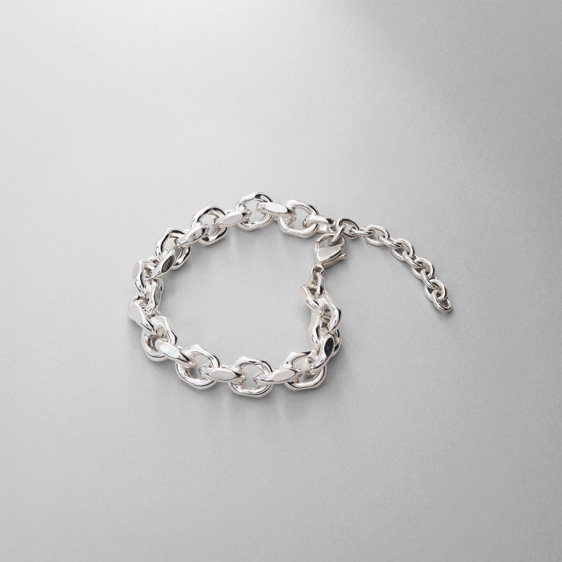 COCOSHNIK ONKITSCH「シルバー デザインチェーン ホロウカットケーブルブレスレット」|ブレスレット・バングル|