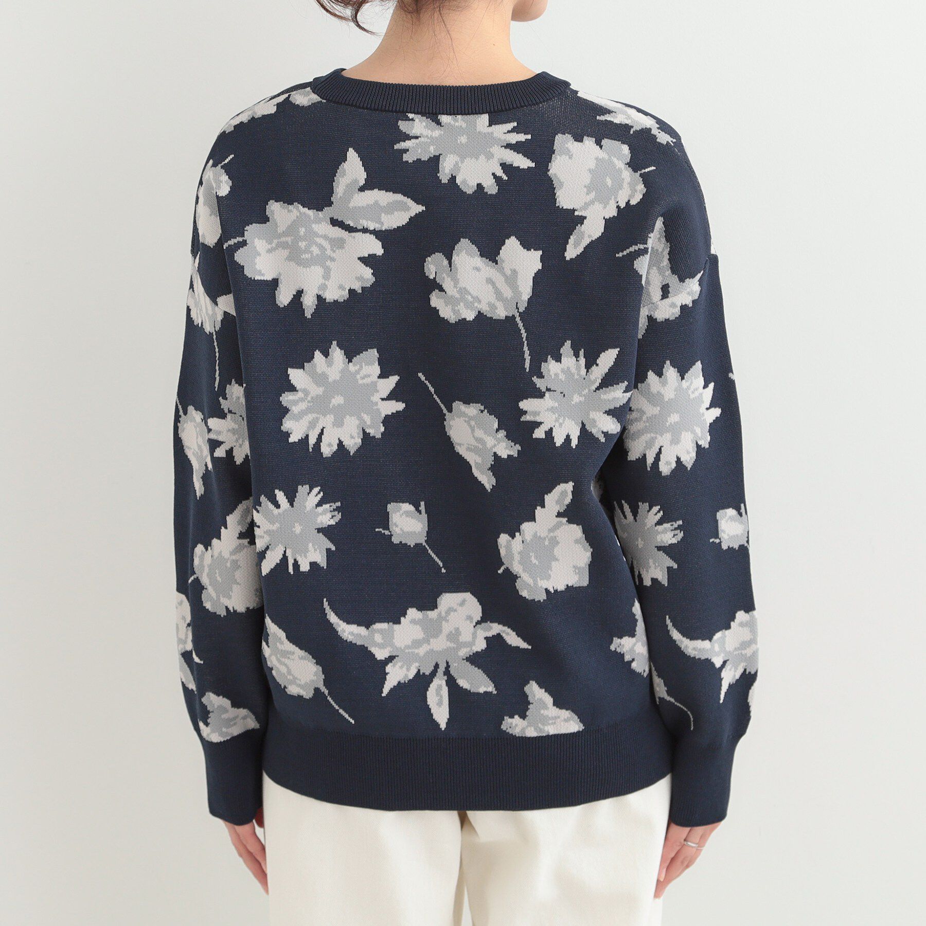 SHOO･LA･RUE「【洗濯機可/S-LL】ゆるシルエット 甘すぎない　大人の花柄もちもちニット」|ニット・セーター|