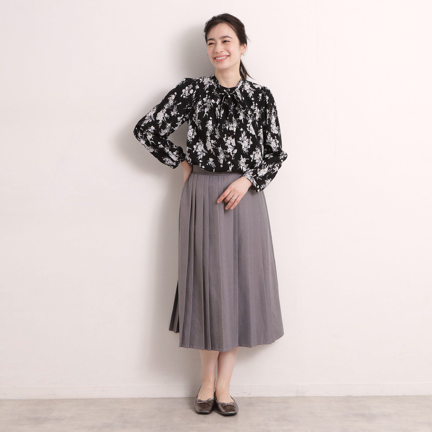 ITS&rsquo;DEMO「【洗濯機OK】花柄ボウタイブラウス」|シャツ・ブラウス|