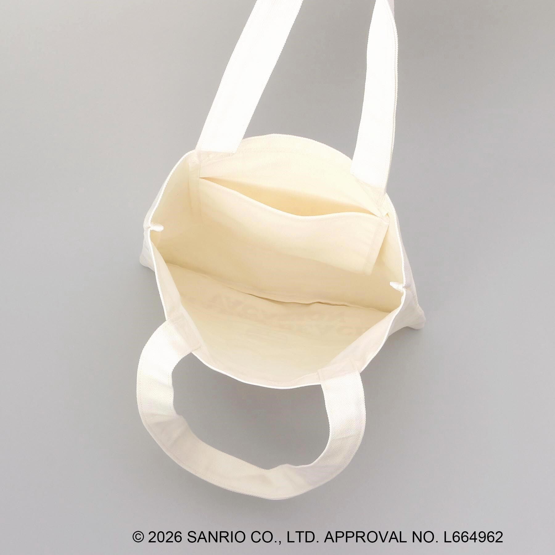 212 KITCHEN STORE「日焼けハローキティ A4トートバッグ IV」|その他|