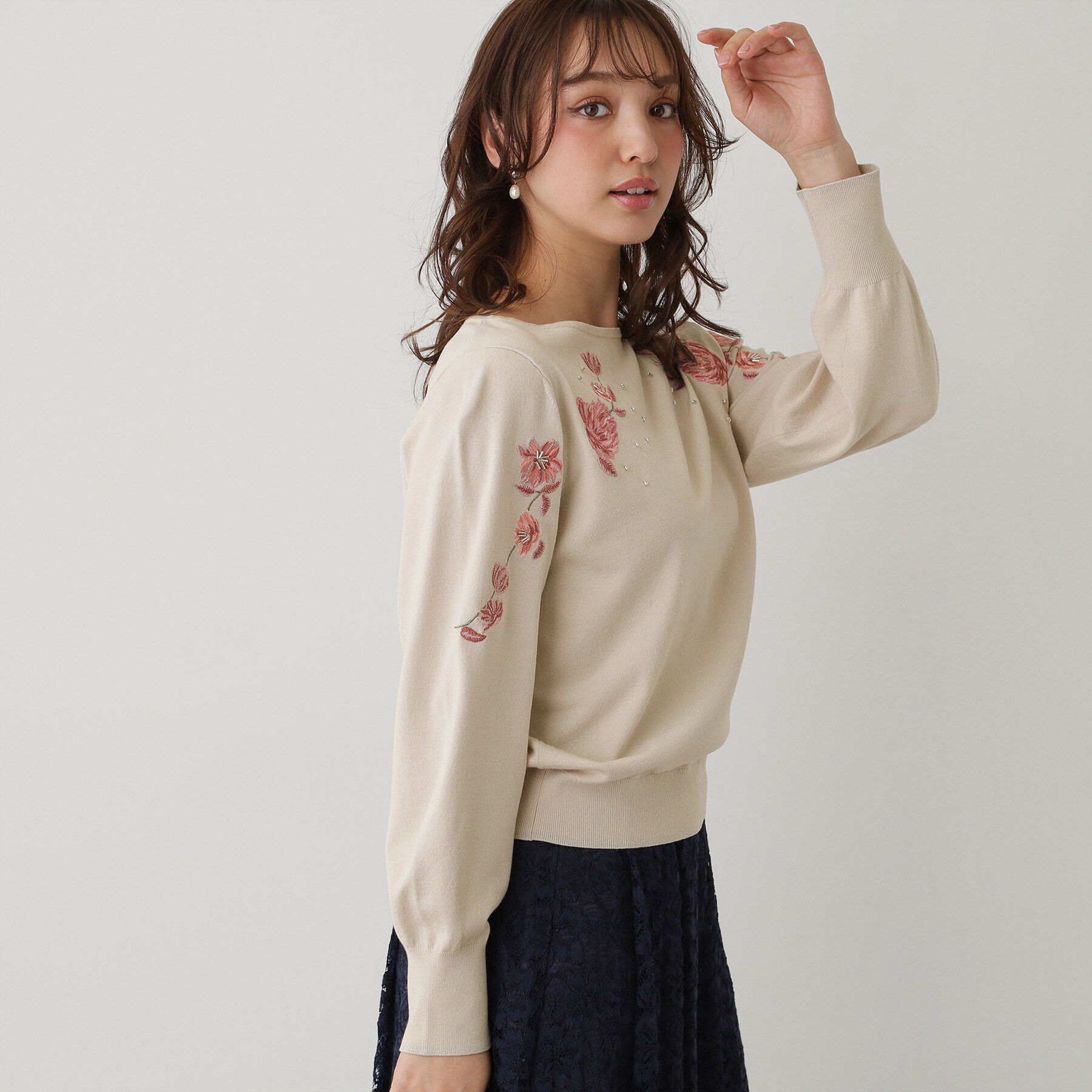 SunaUna「【SS～Lサイズ展開／フラワー刺繍】クラフトプルオーバー」|ニット・セーター|