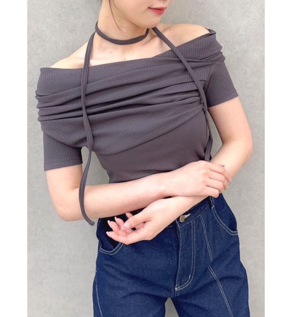 dazzlin「チョーカー付きオフショルドレープカットプルオーバー」|Tシャツ・カットソー|チャコールグレー