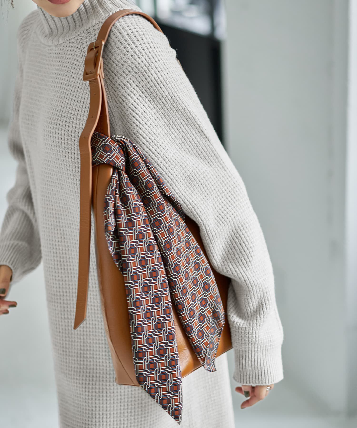 STYLE DELI「70cm正方形スカーフ／スクエアチェーン」|バンダナ・スカーフ|ブリック