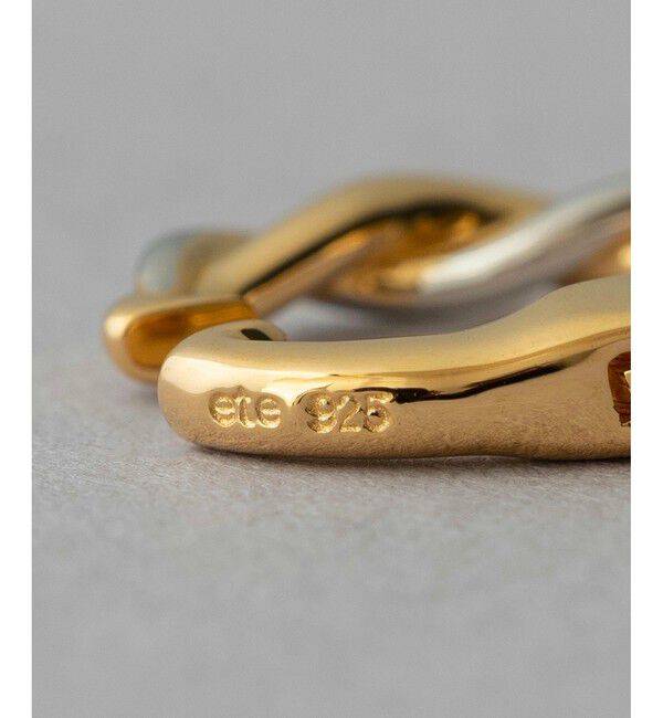 ete「ツイスト バイカラー ハグイヤリング」|イヤリング|