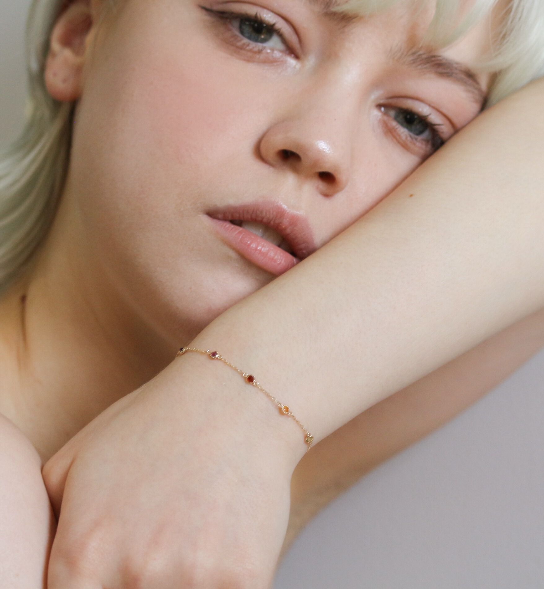  「K10YG マルチカラー ストーン ブレスレット」|ピアス|