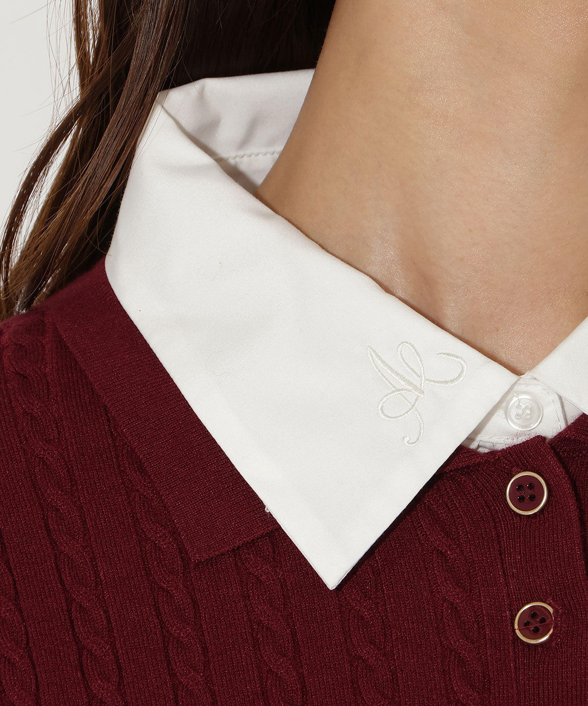 アンドクチュール「シャツ襟ケーブルニット」|ニット・セーター|