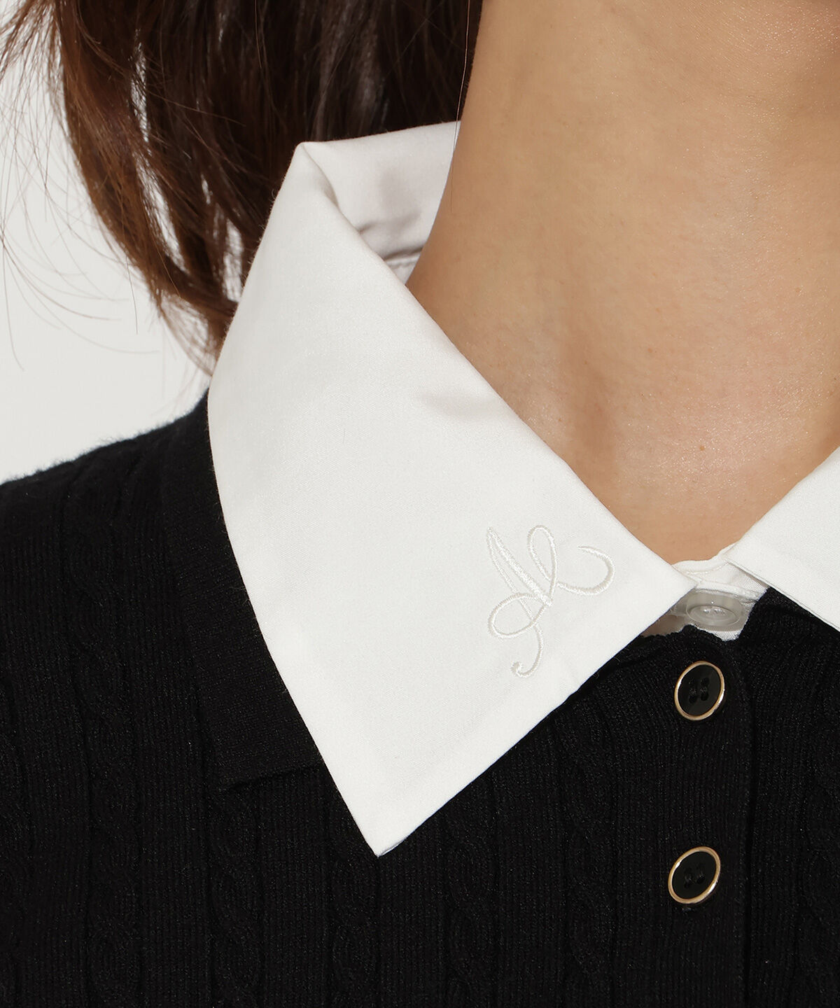 アンドクチュール「シャツ襟ケーブルニット」|ニット・セーター|