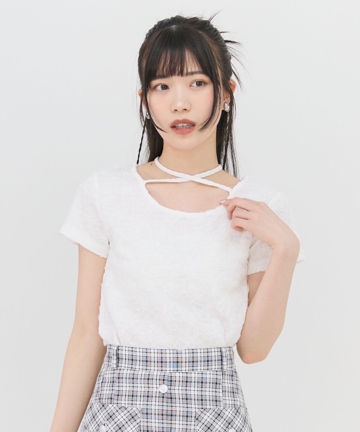 REDYAZEL「3DフラワーレースコンパクトTシャツ」|Tシャツ・カットソー|オフ