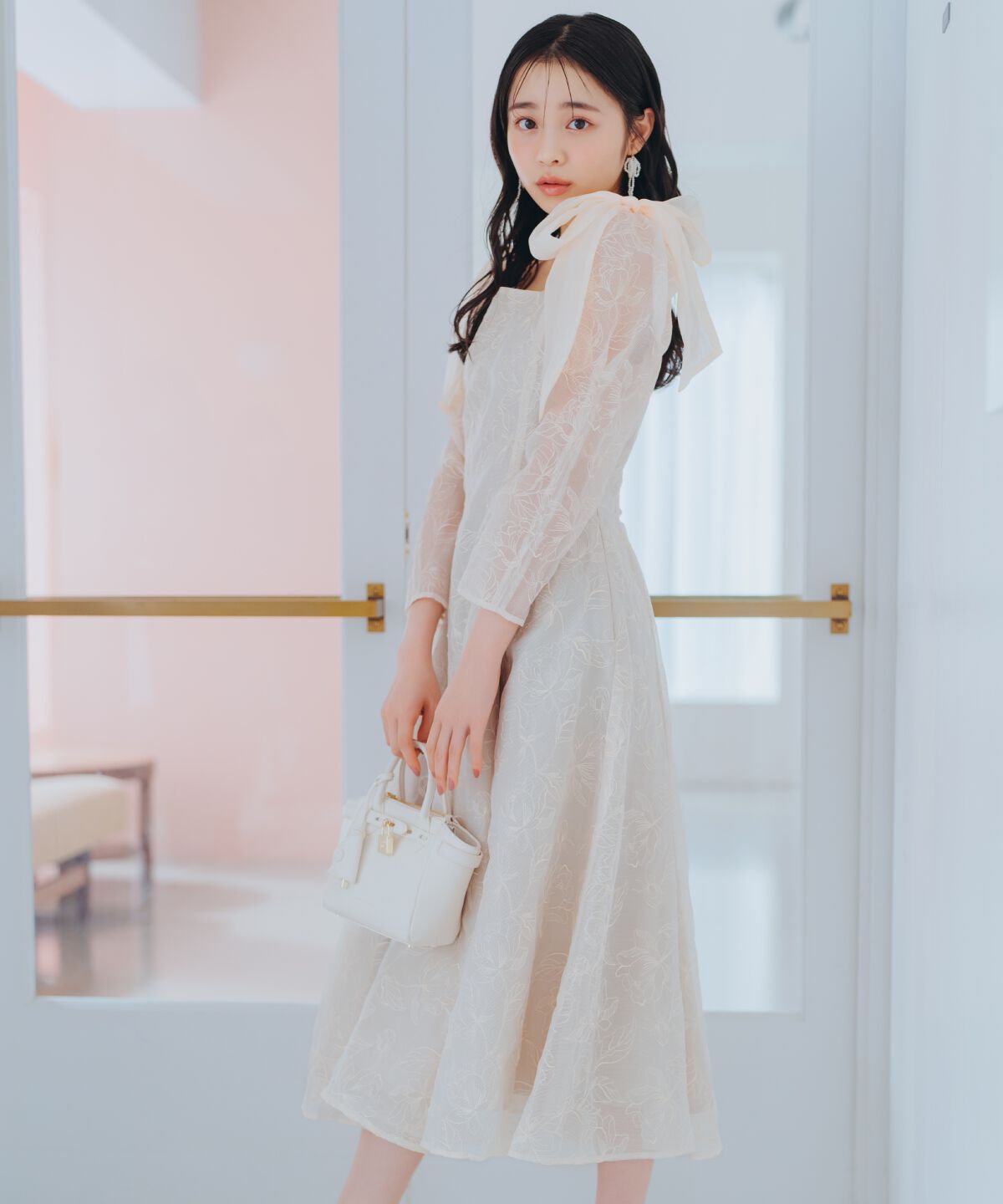 WILLSELECTION「フラワー刺繍肩リボンドレス」|ドレス|