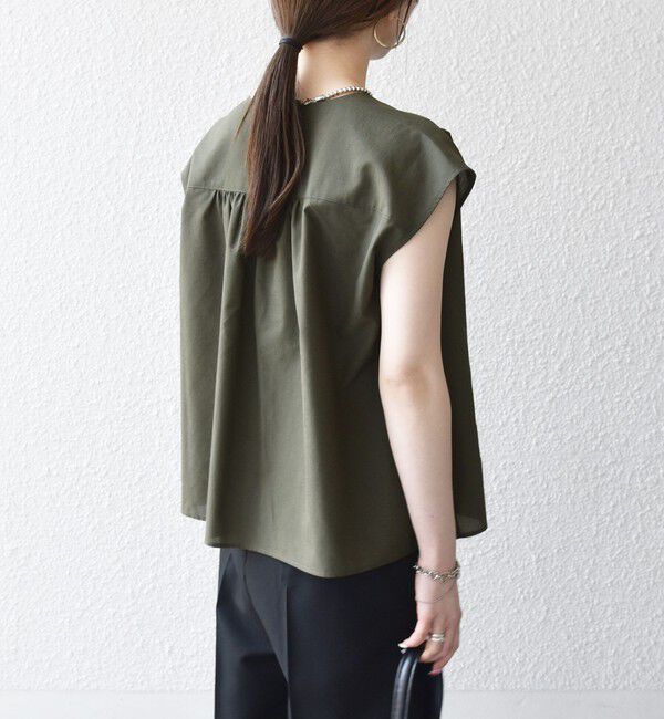 SHIPS any「《予約》SHIPS any:〈洗濯機可能〉Vネック フレンチ ギャザー ブラウス」|シャツ・ブラウス|