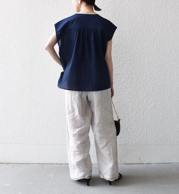 SHIPS any「《予約》SHIPS any:〈洗濯機可能〉Vネック フレンチ ギャザー ブラウス」|シャツ・ブラウス|