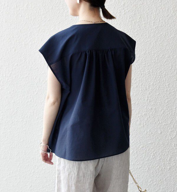 SHIPS any「《予約》SHIPS any:〈洗濯機可能〉Vネック フレンチ ギャザー ブラウス」|シャツ・ブラウス|