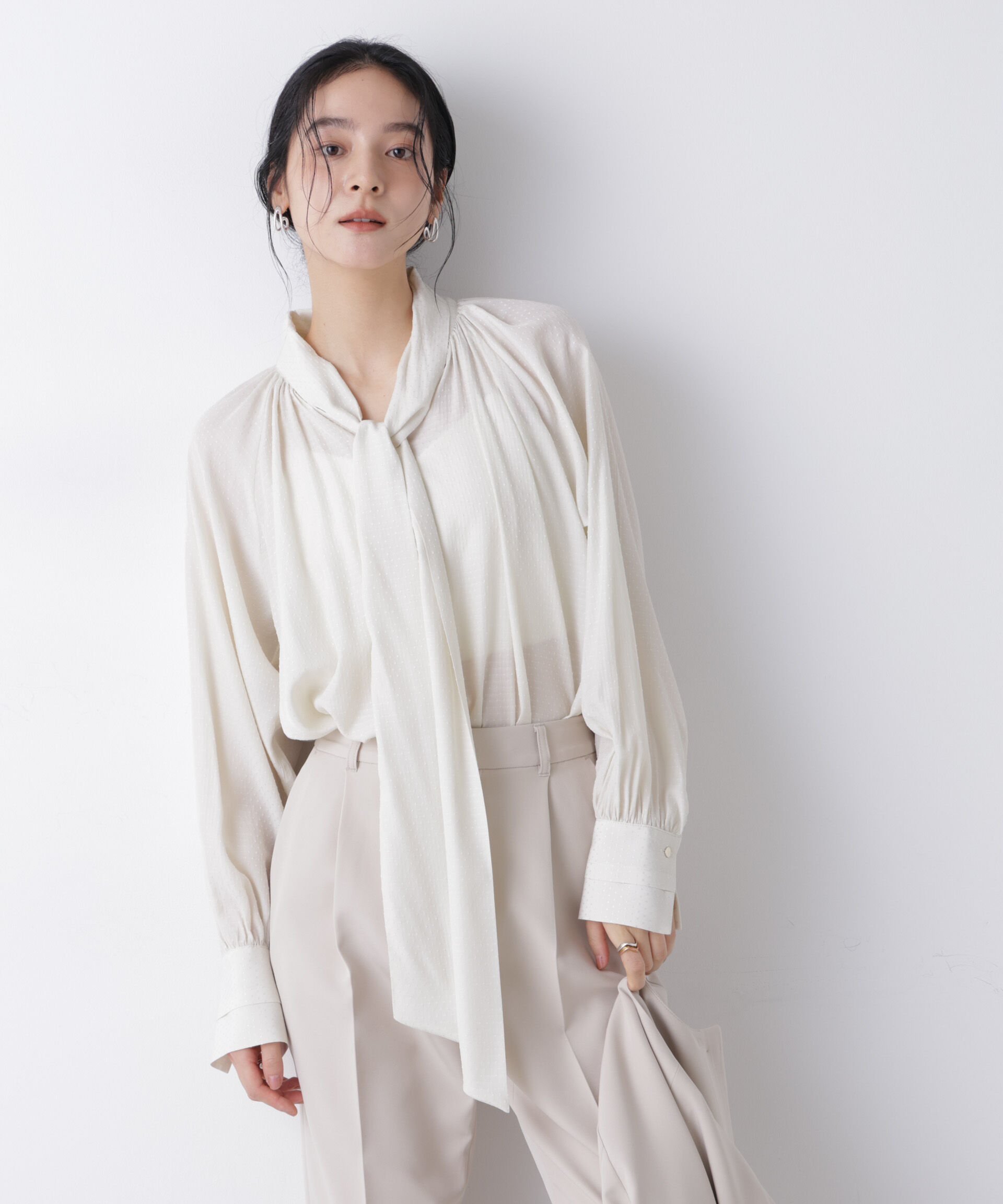 nano･universe「ドビードットリボンタイブラウス」|シャツ・ブラウス|