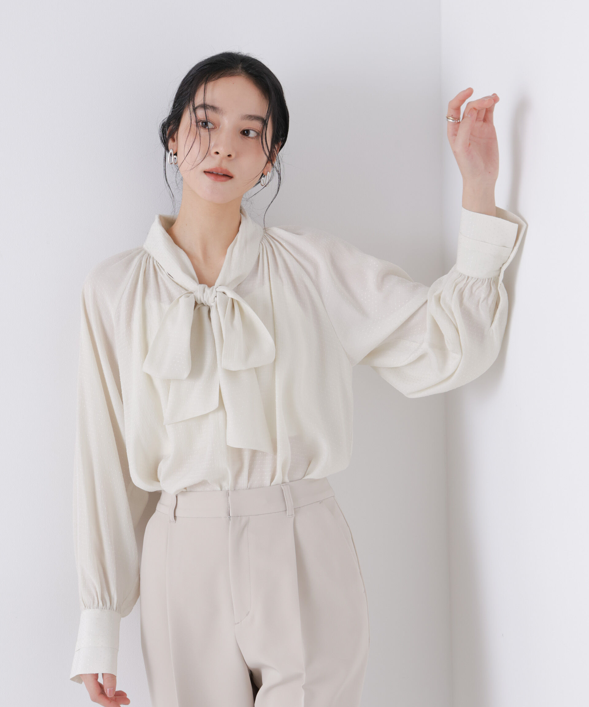 nano･universe「ドビードットリボンタイブラウス」|シャツ・ブラウス|