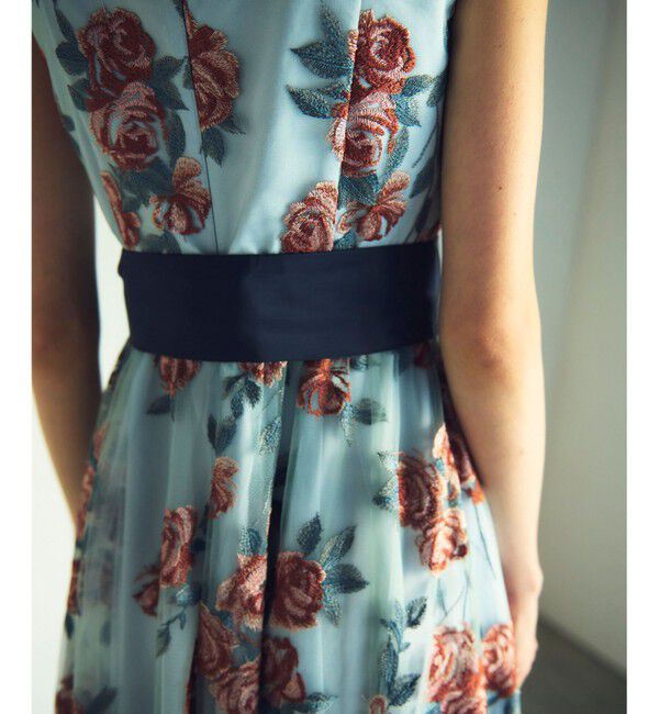 GRACE CONTINENTAL「ローズ刺繍フレアドレス」|ドレス|