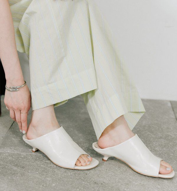  「【鮮度抜群】エナメルミュール」|その他|アイボリー