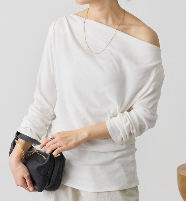  「【ワンショルやオフショルにも】ネックコンシャスカットソー」|Tシャツ・カットソー|オフホワイト