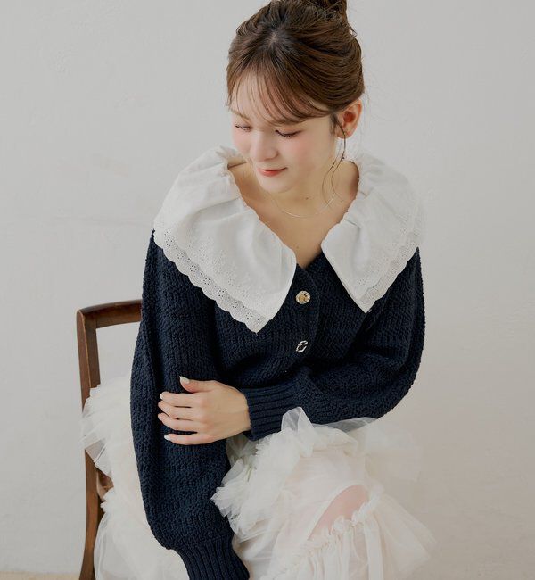 「【SALON by Chico】フリルダブルカラー柄編みカーディガン」|カーディガン|ネイビー