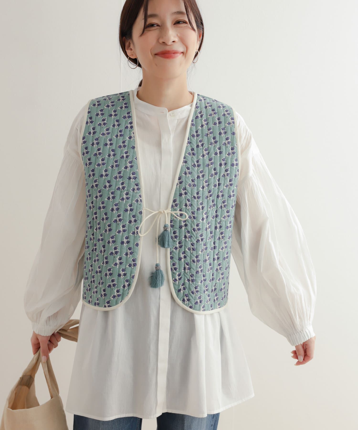 URBAN RESEARCH DOORS「コットンリバーシブルキルティングベスト」|ダウンベスト・ベスト|