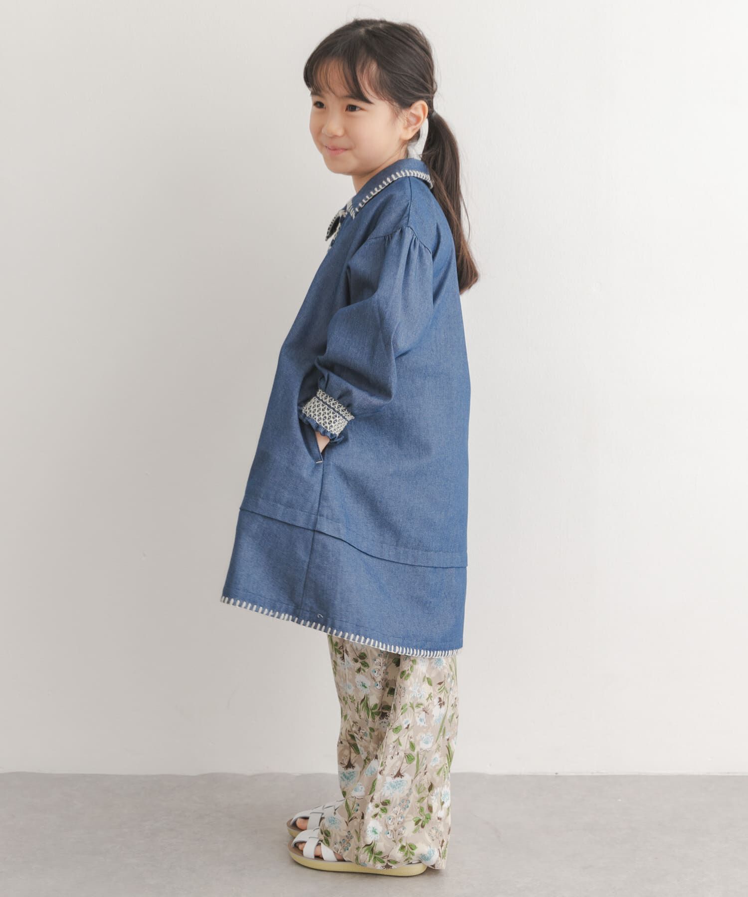 URBAN RESEARCH DOORS「『150サイズあり』デニム刺繍ワンピース(KIDS)」|ワンピース|