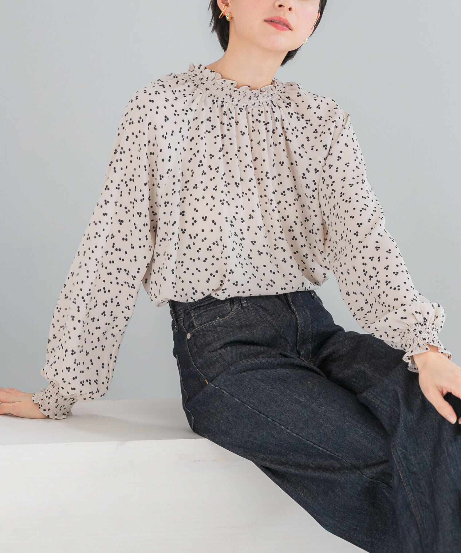 URBAN RESEARCH ROSSO「『WEB/一部店舗限定』ウォッシャブルランダムドットブラウス」|シャツ・ブラウス|