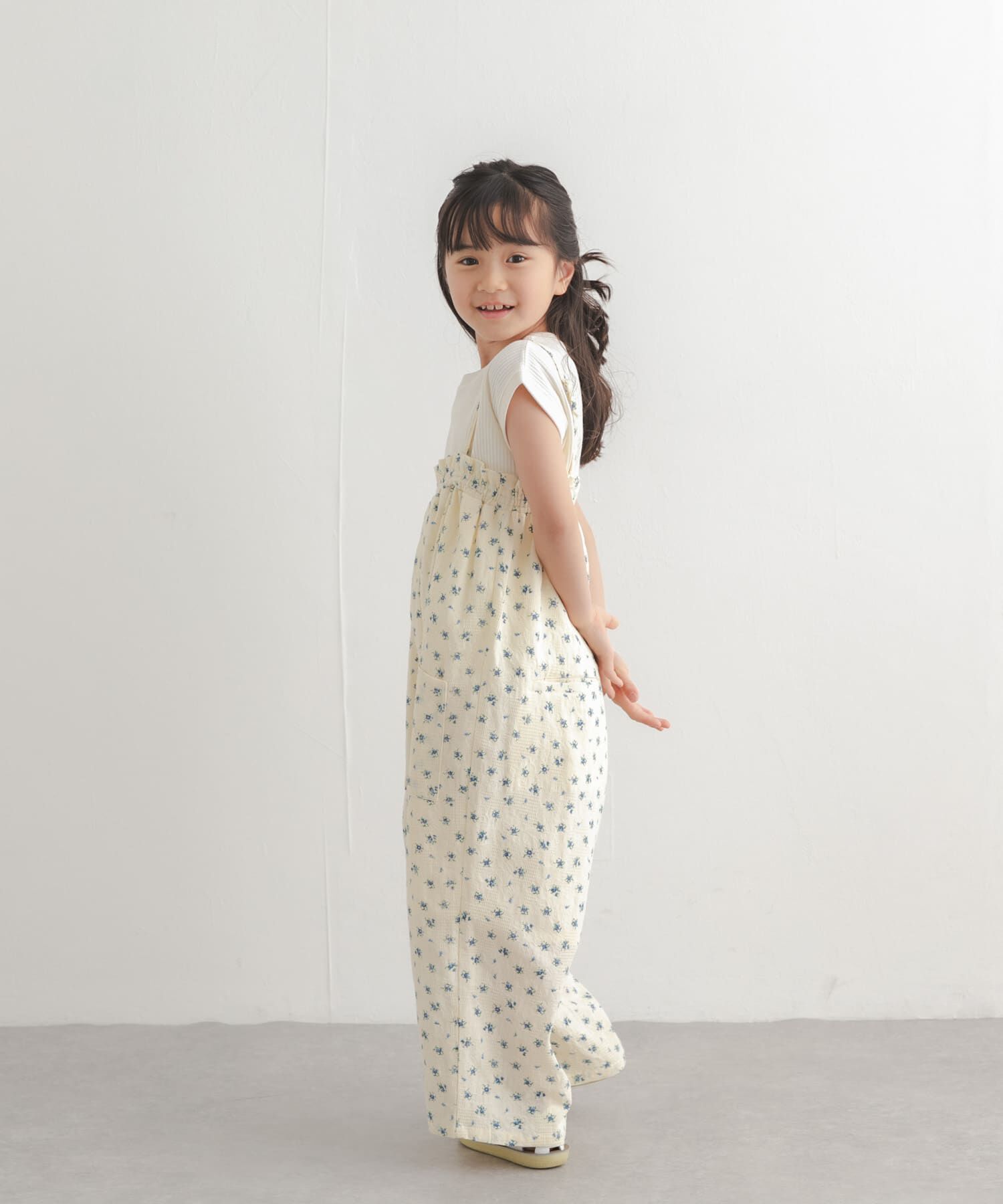 URBAN RESEARCH DOORS「フリルバギーキャミサロペット(KIDS)」|ワンピース|