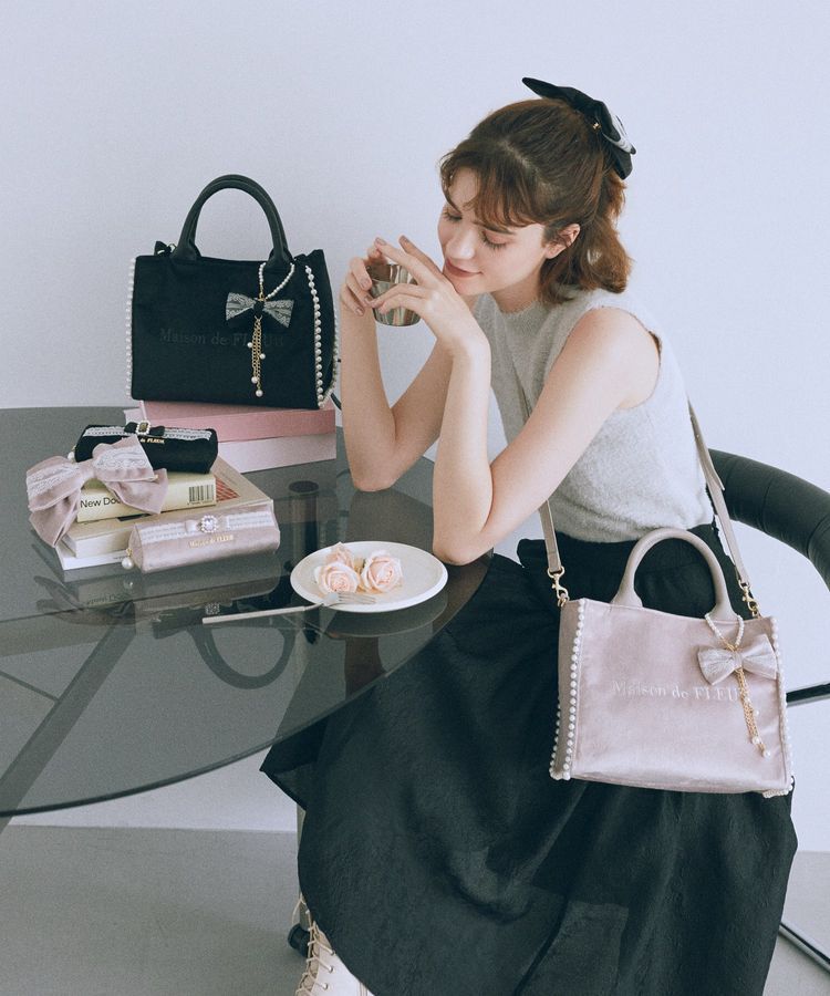 Maison de FLEUR「ベロアレースリボンチャーム」|その他|