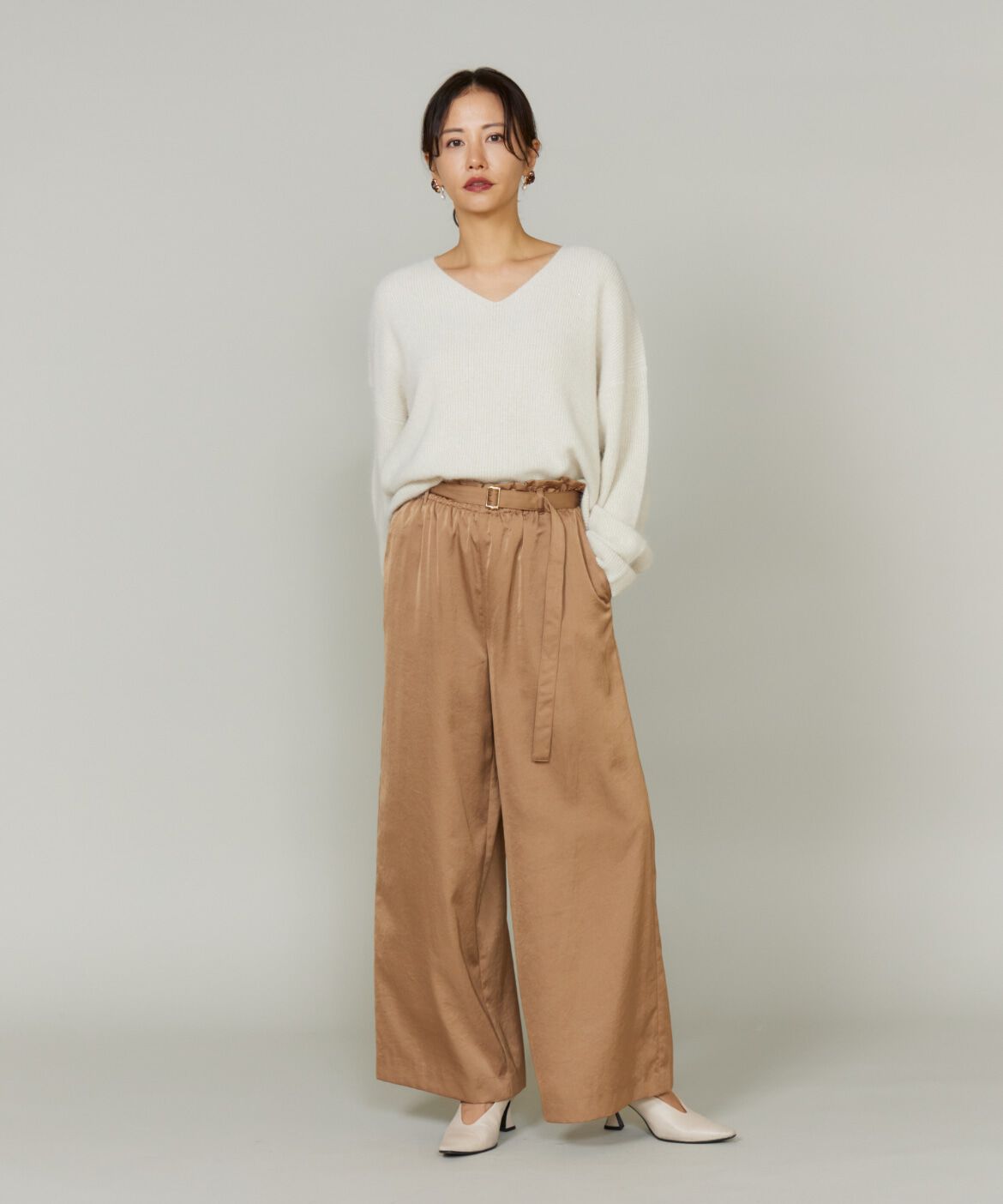 Le Souk「《大きいサイズ》スパンコールVネックニットプルオーバー」|ニット・セーター|