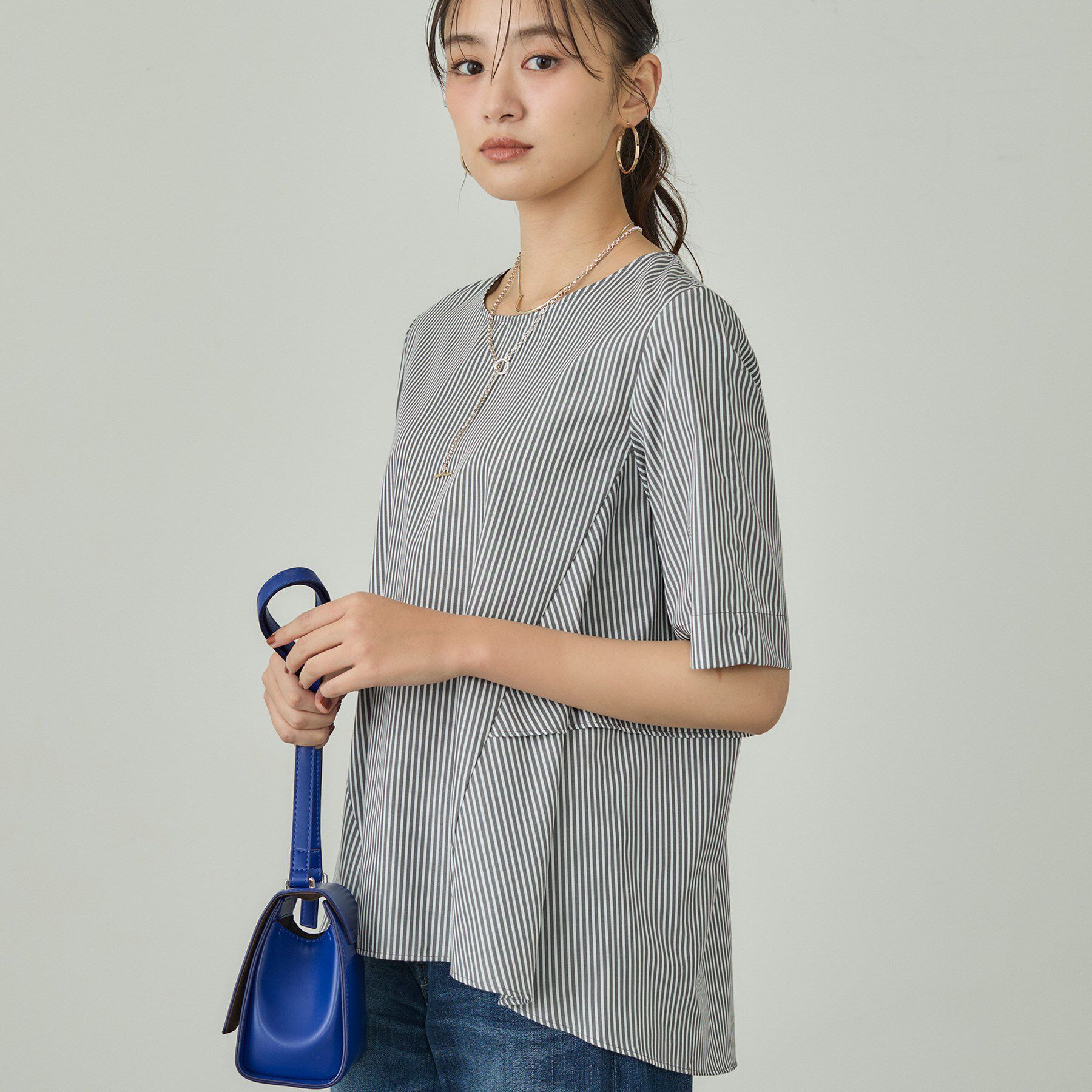 INDIVI「【UVケア】バックデザインブラウス」|シャツ・ブラウス|グレー(312)