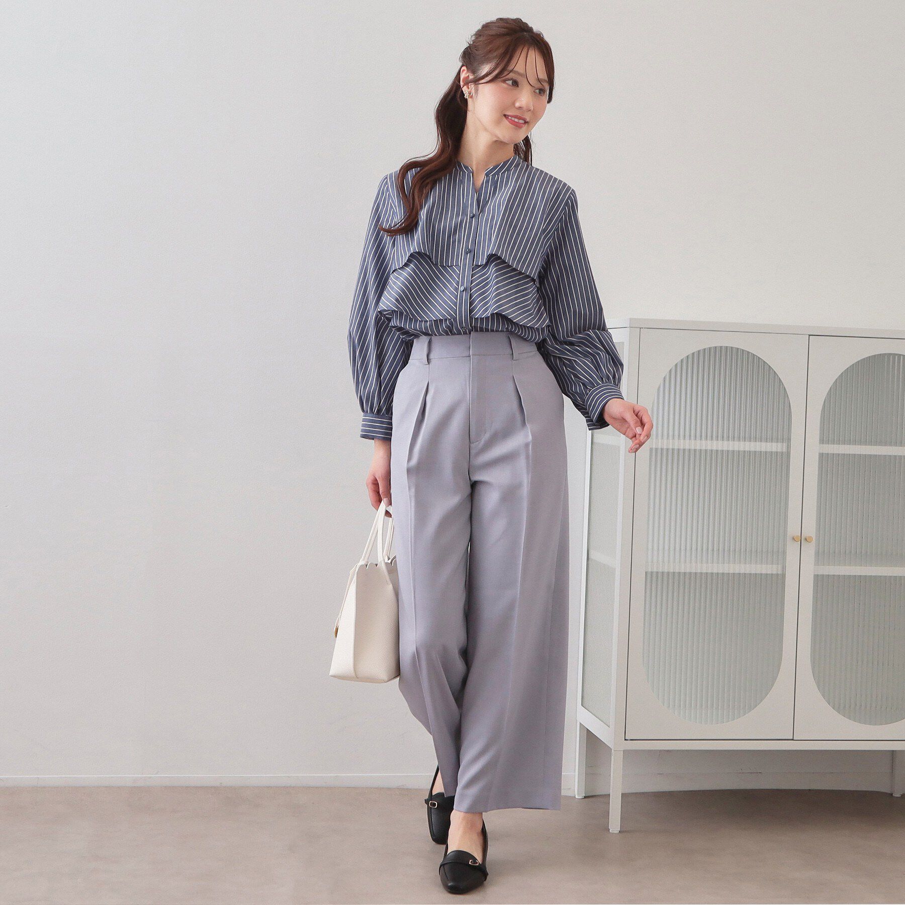 index「フリルキーネックシャツ【洗濯機OK/イージーアイロン/防シワ】《XS～LL/7col》」|シャツ・ブラウス|