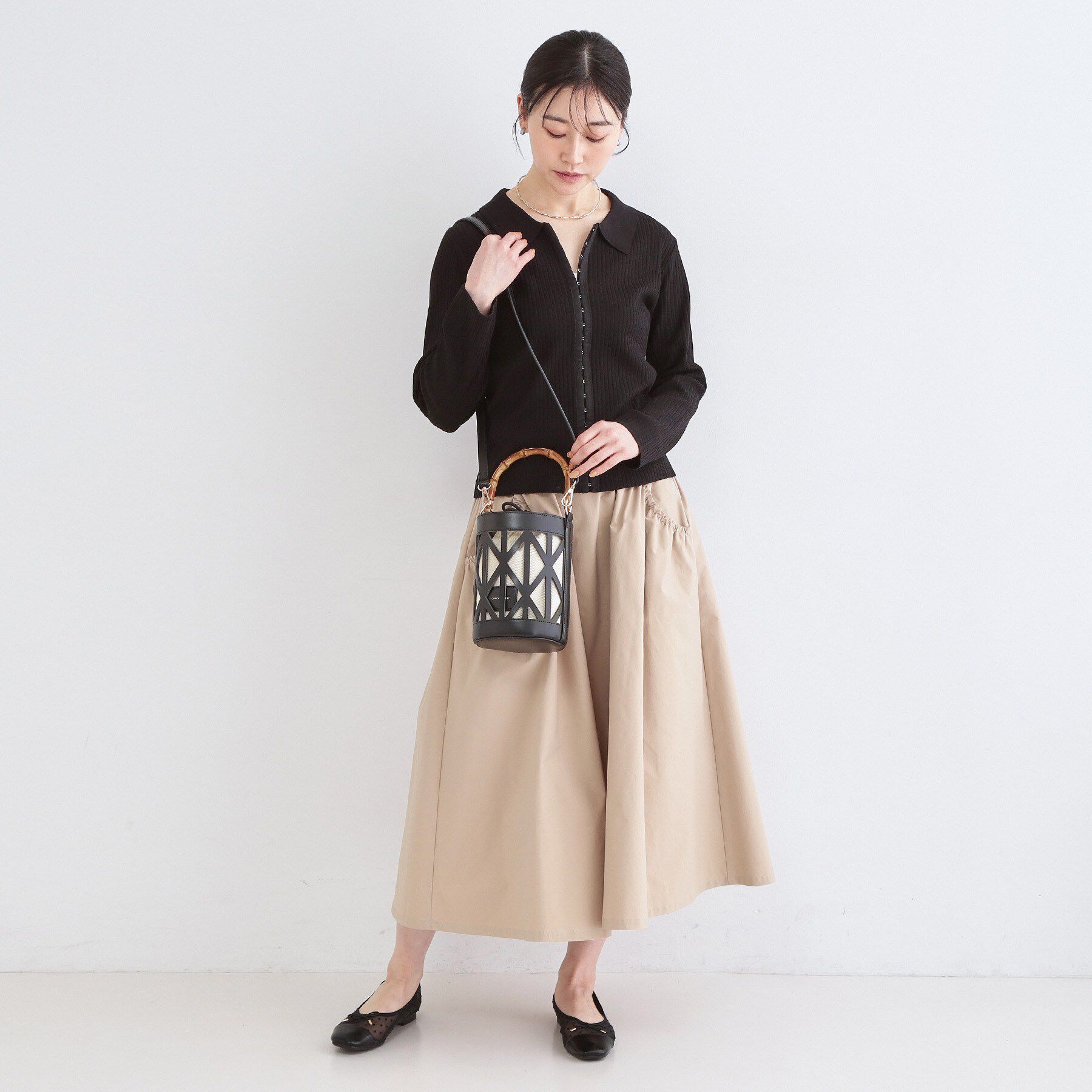 OPAQUE.CLIP「バンブーハンドルパンチングバケツ型バッグ」|ハンドバッグ|