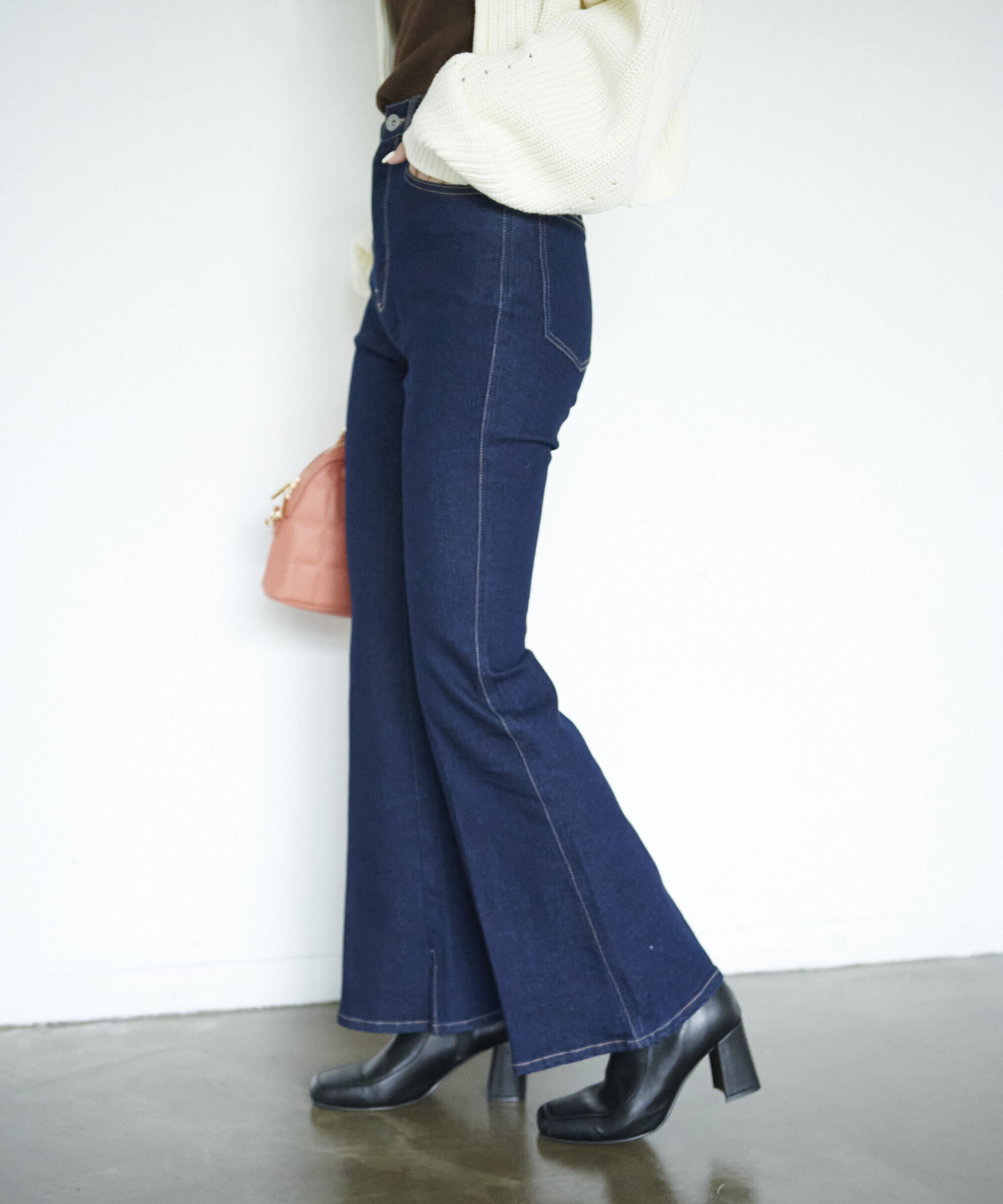  「[Sシリーズ対応商品]内スリットベルボトムデニムパンツ」|その他|