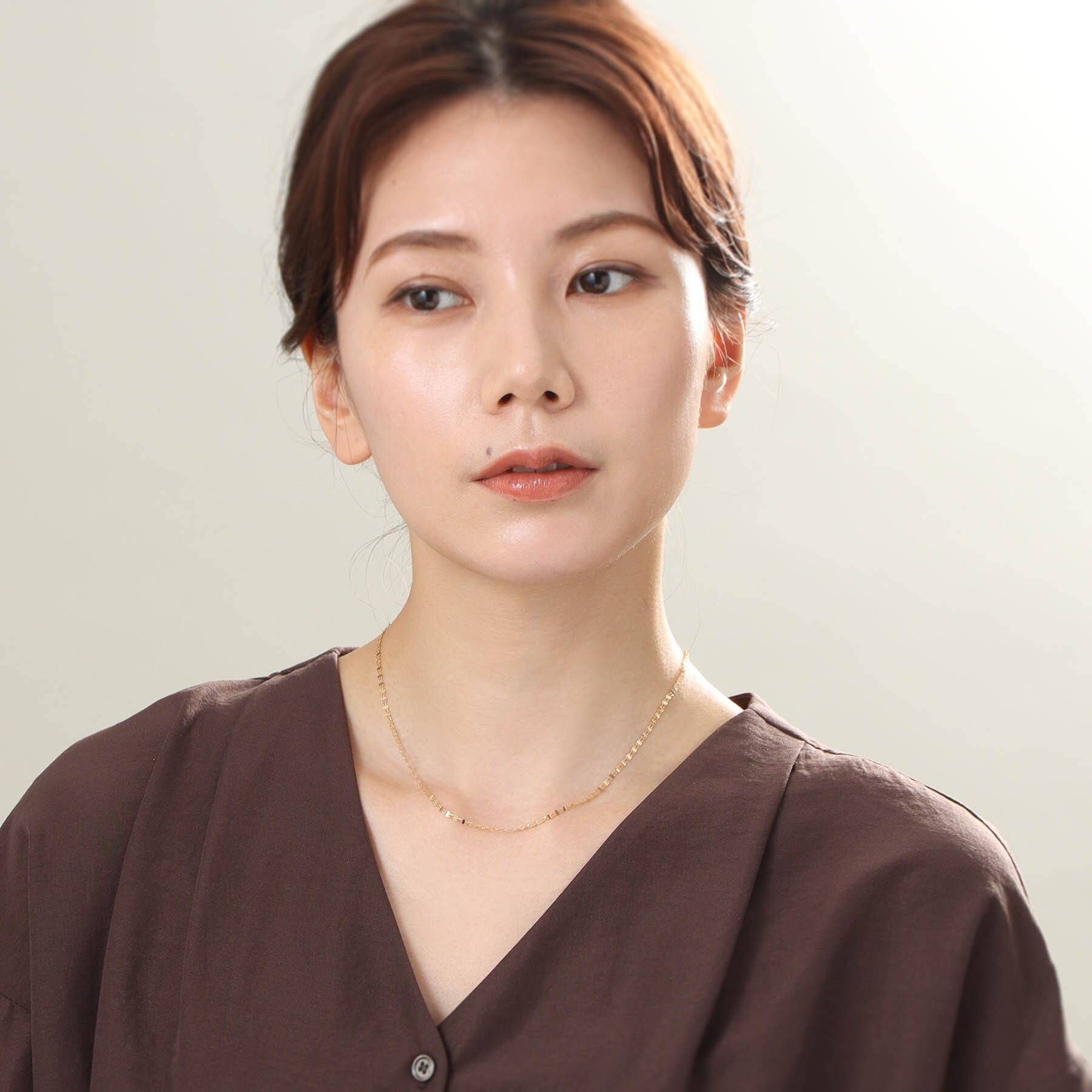 COCOSHNIK「K18ダブルフラワークロス ネックレス」|ネックレス|