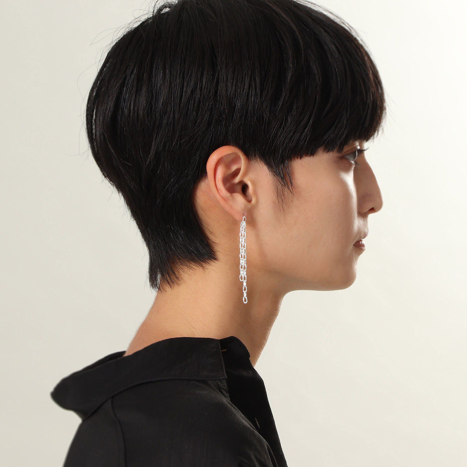 COCOSHNIK ONKITSCH「シルバー ニュアンスチェーン ダブルストレートピアス」|ピアス|