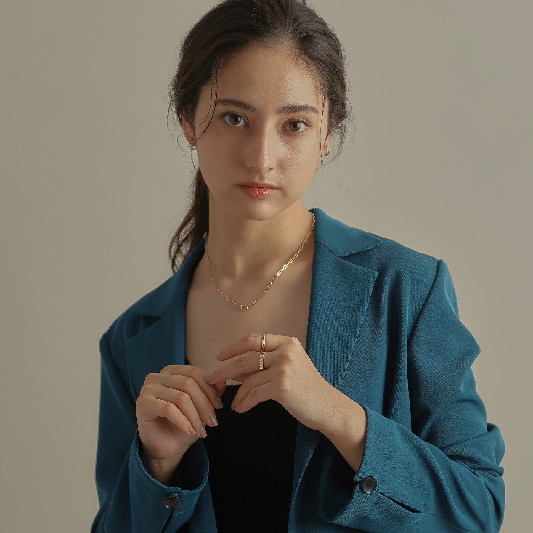 COCOSHNIK「K10ダイヤモンド しのぎダイアゴナル リング」|リング|