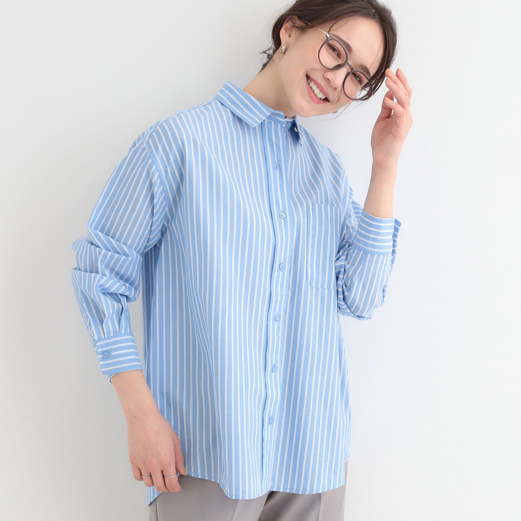 SHOO･LA･RUE「【選べる色・柄/S-LL】通年使える レギュラーカラーシャツ」|シャツ・ブラウス|ブルー(391)