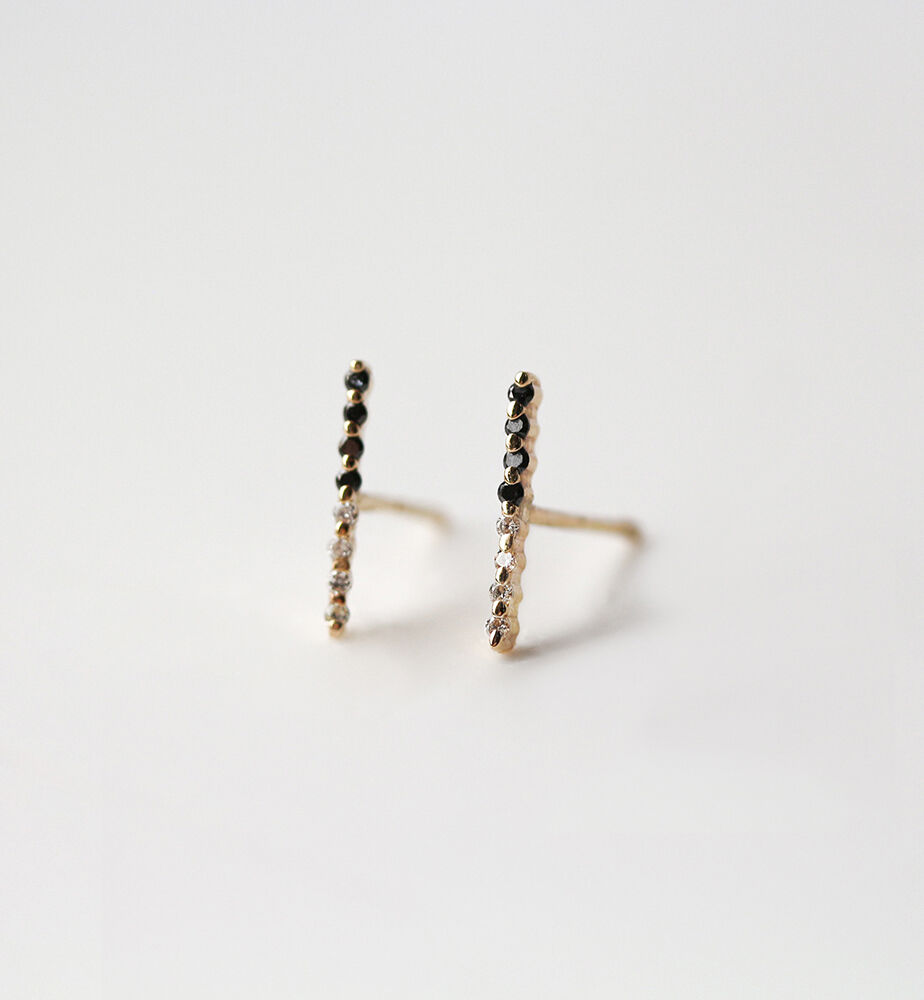  「ブラックダイヤモンド / ダイヤモンド ピアス | K10YG」|ピアス|