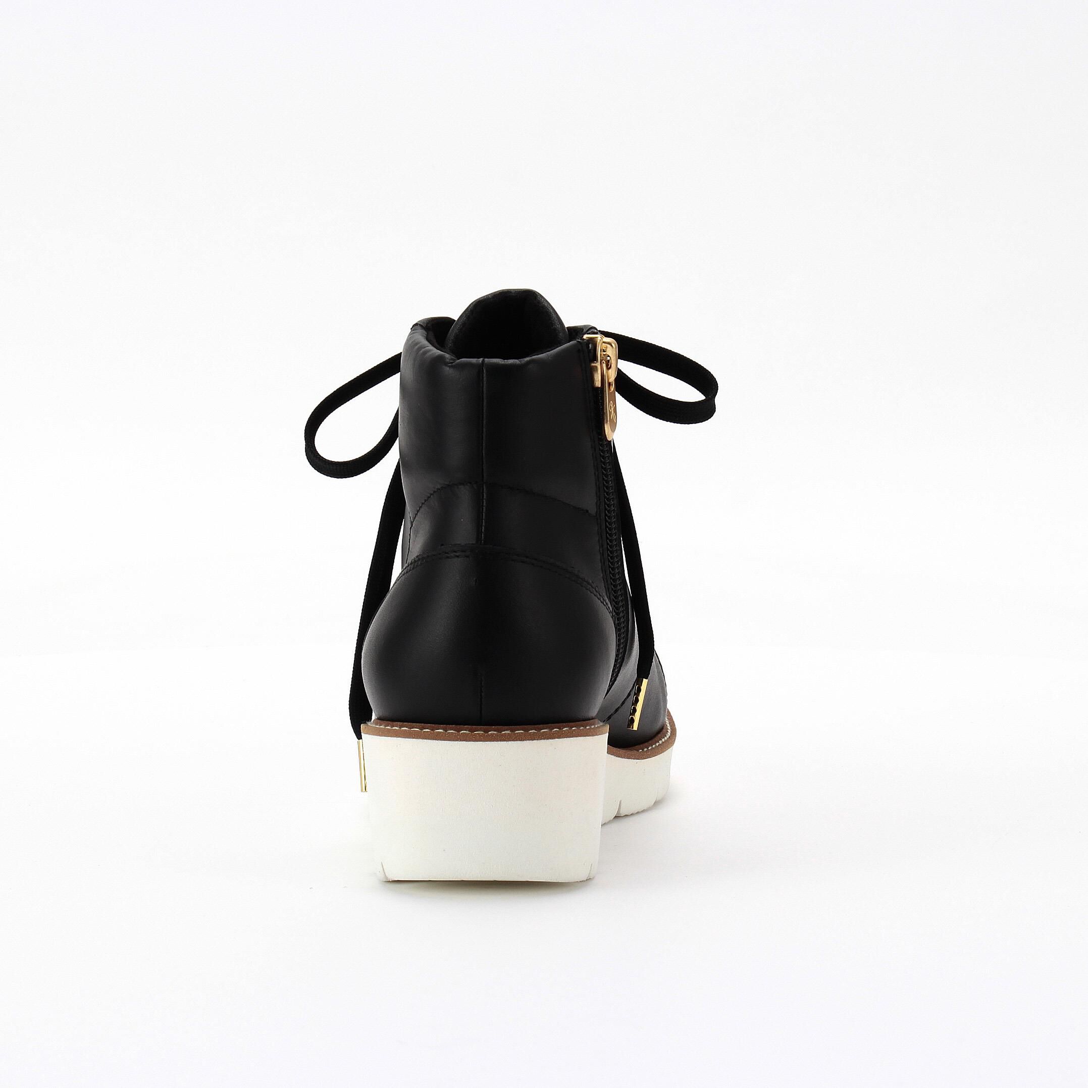 銀座かねまつ「RMWE2601STEBLK 【本革】【防水】【Eウィズ】アクアベルハイカットスニーカー」|スニーカー|