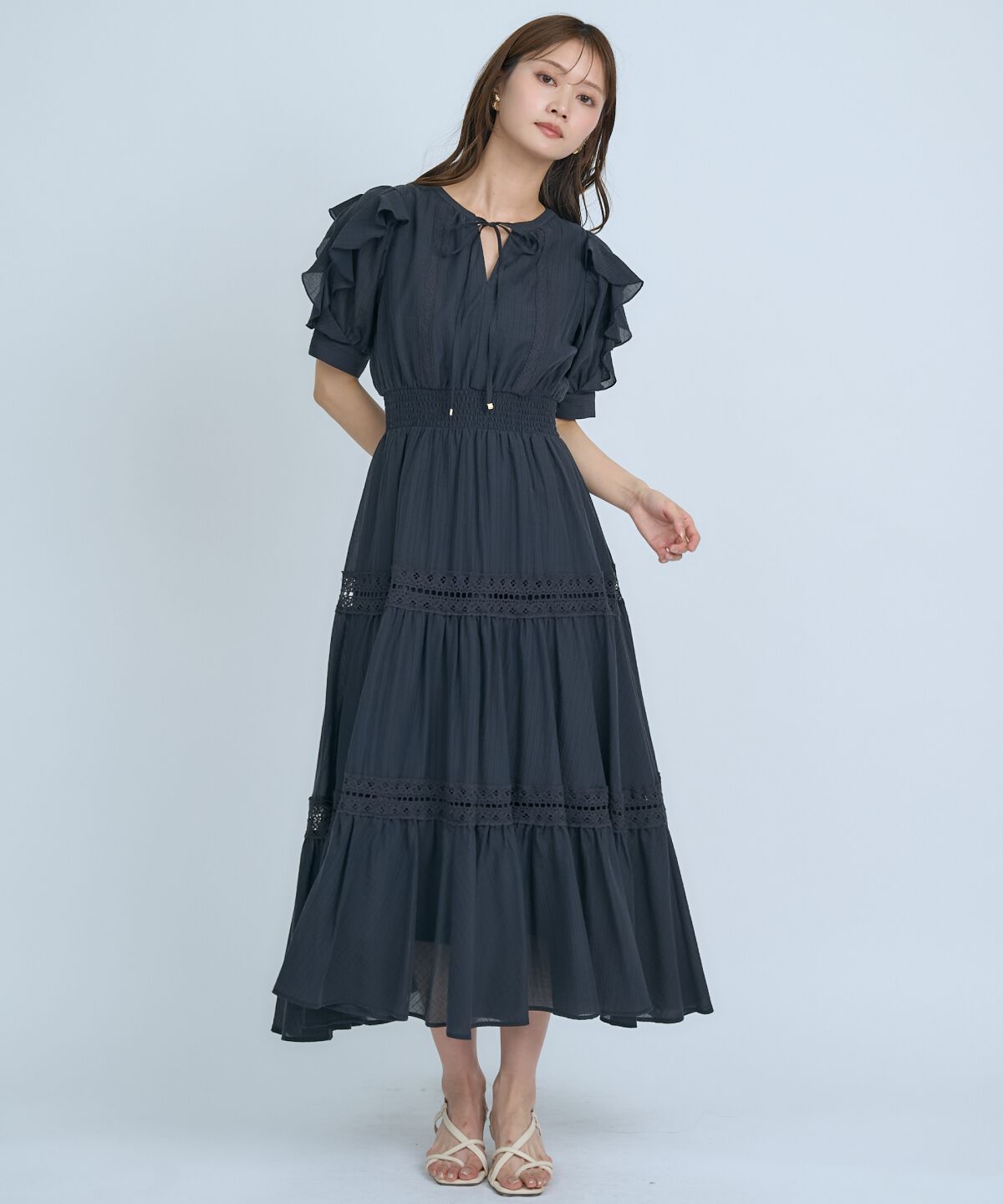 アンドクチュール「フリルスリーブレースティアードワンピース」|ワンピース|