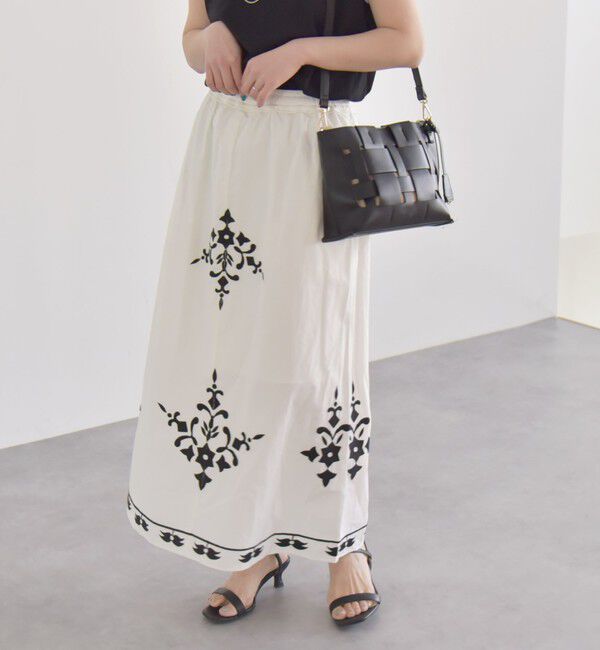 quaranciel「quaranciel:〈洗濯機可能〉エンブロイダリー フレア ロング スカート」|スカート|