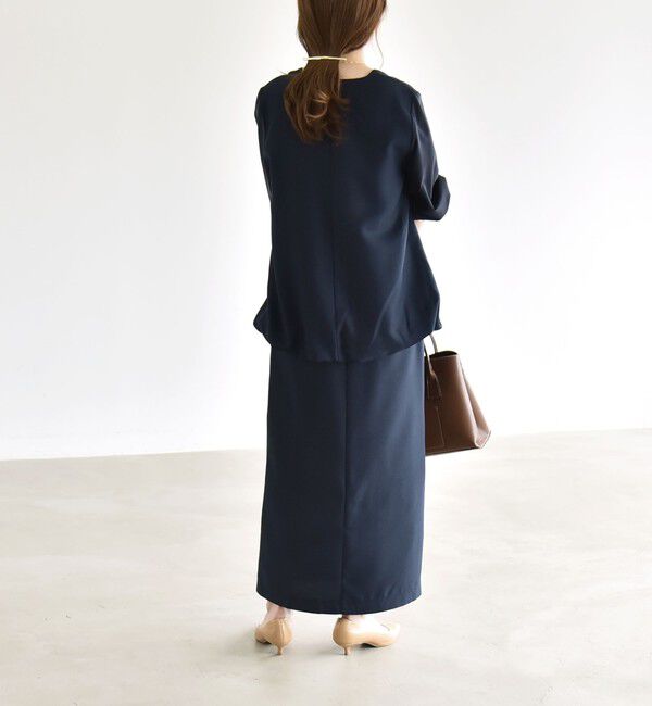 quaranciel「《予約》quaranciel:〈洗濯機可能〉Vネック 6分袖 ブラウス & Iライン スカート セットアップ」|ワンピース|