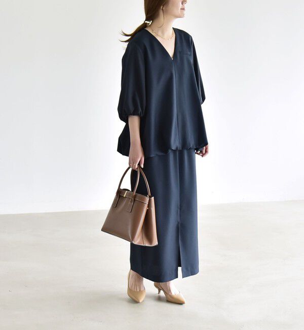 quaranciel「《予約》quaranciel:〈洗濯機可能〉Vネック 6分袖 ブラウス & Iライン スカート セットアップ」|ワンピース|