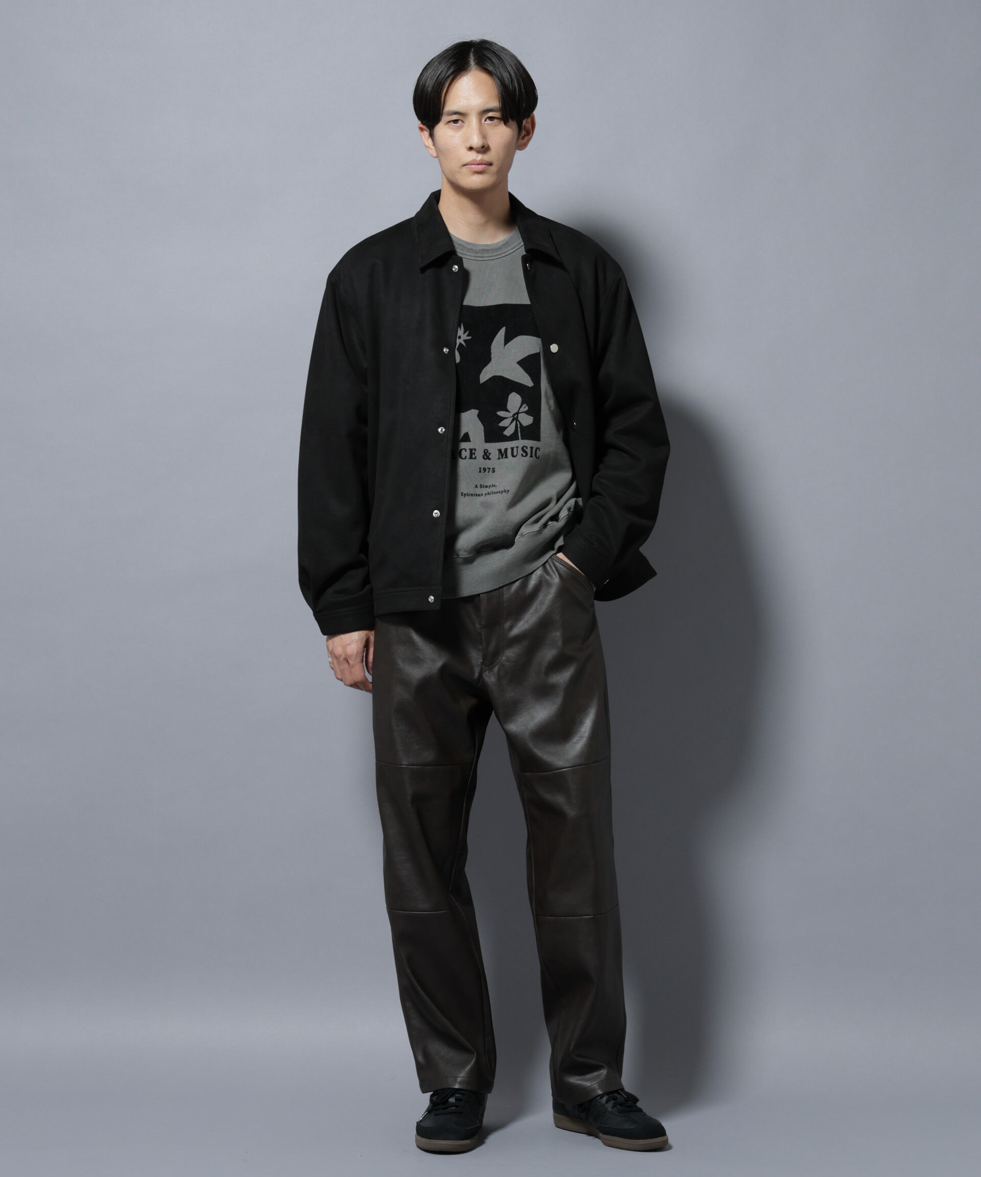 nano･universe「ヴィンテージライクフェイクレザー ダブルニーテーパードパンツ」|チノ|